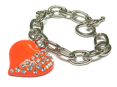 Crystal acryl heart charm toggle bracelet 