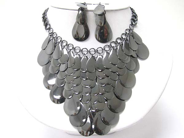 Multi metal scale cascade necklace earring set