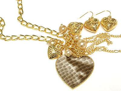 Snake skin pattern heart and pearl dangle necklace and earring set