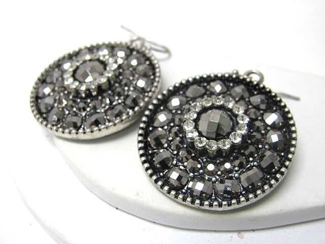 Crystal and metallic stone combo round earring