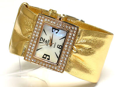 Crystal square face and metalic band watch 