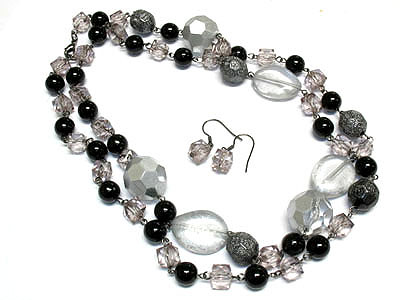 Multi beads long necklace and earring set