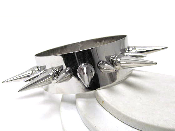 Metal spike fashion metal bangle 