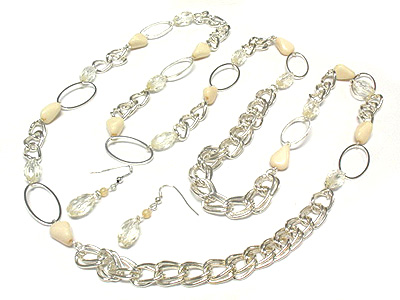 Acrylic beads and chain link necklace and earring set