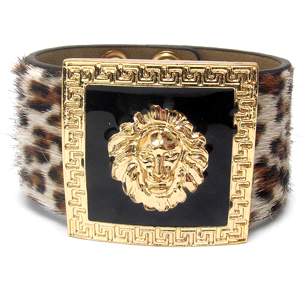 Lion head and epoxy accent plate and animal print fur band rihanna style bracelet