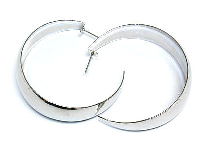 Wide metal arc earring