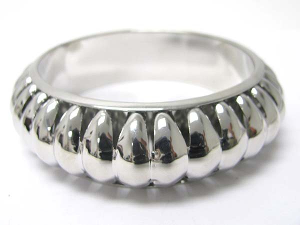 Puffy metal bangle