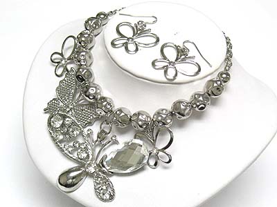 Crystal deco metal filigree butterfly necklace and earring set