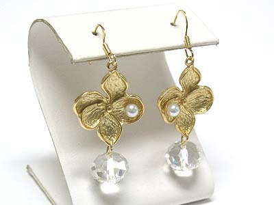 Metal flower and facet glass ball drop earring