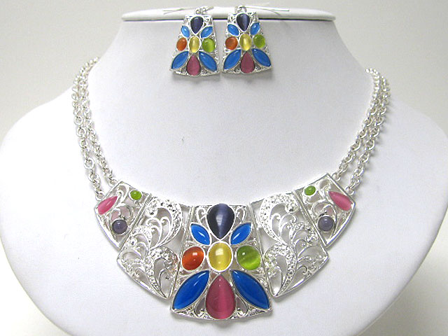 Flower accent filigree metal bib style necklace earring set