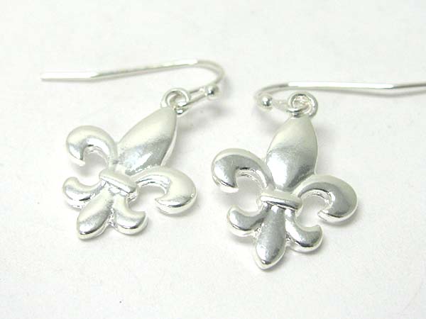 Metal fleur de lis hook earring