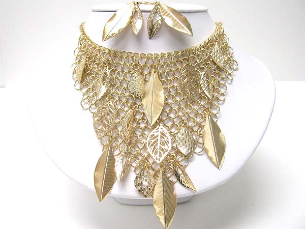 Multi metal ring and leaves dangle bib style necklace earring set