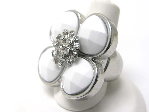 Crystal and facet acryl flower stretch ring?