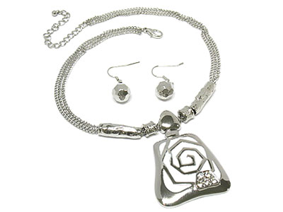 Crystal painted rose pattern pendant and triple strands necklace and earring set