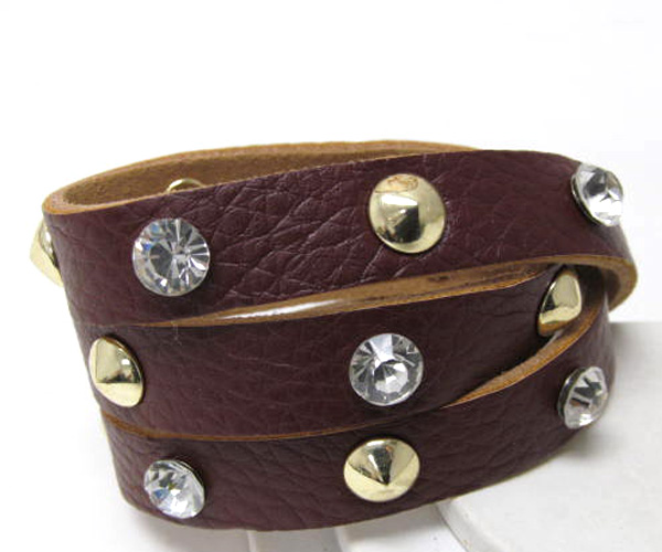 Multi crystal and metal spike on fashion leather bracelet button