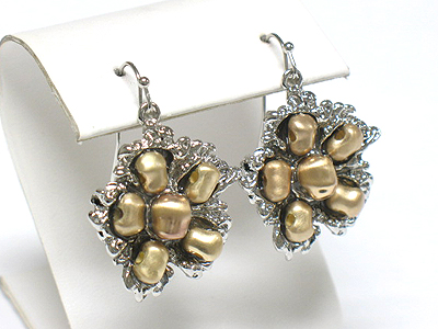 Bulky metal flower earring