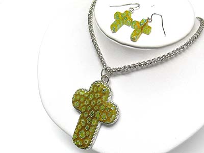 Flower pattern cross pendant neckalce and earring set