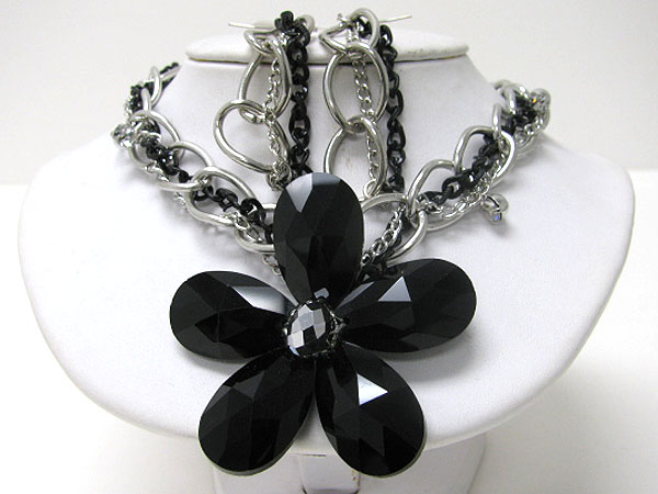 Large acrylic flower and metal chain necklace earring set