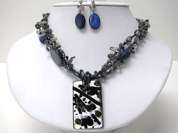 Murano glass pendant and chip stone necklace earring set