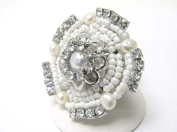 Crystal and seed beads deco flower stretch ring