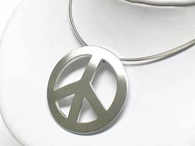 Metal peace mark peandant and multi string neckalce