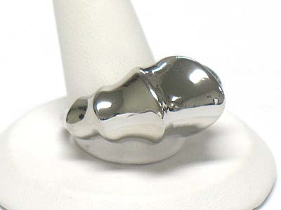 Metal fashion ring