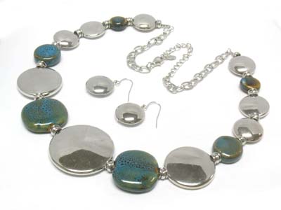 Ceramic and metal disk link necklace and earring set