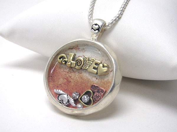 Moving crystal in love disk pendant necklace