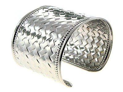 Knitted pattern metal cuff bangle