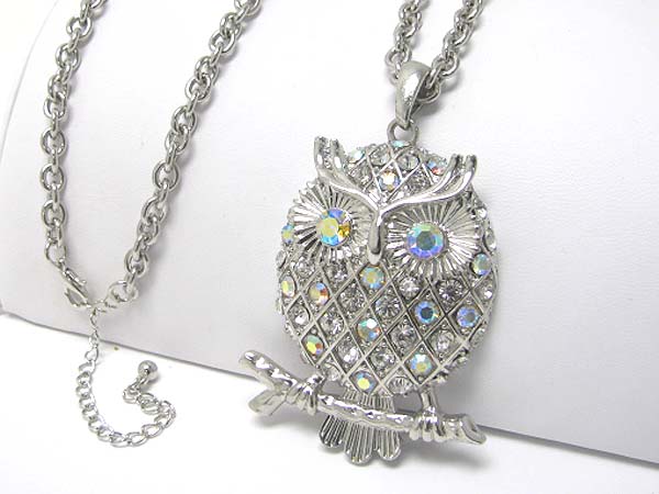 Crystal stud big eye owl pendant long necklace?