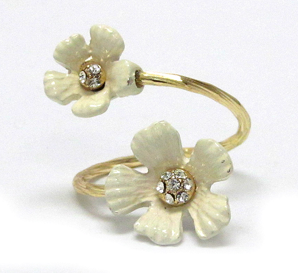 Crystal center and epoxy deco adjustable flower ring