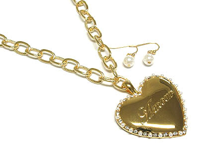 Love theme pearl deco heart necklace and earring set