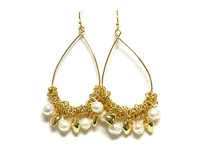 Pearl and heart drop earring