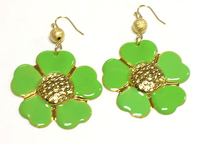 Pastel tone color flower dangle earring 