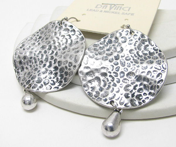 Metal round pebble disk drop earring