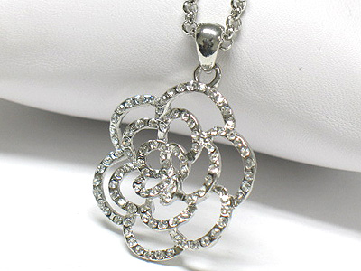 Crystal frame flower pendant necklace