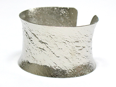 Rough face metal cuff bangle