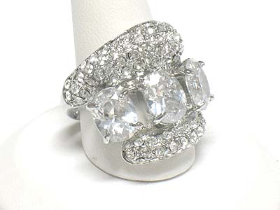 Tri facet cubic and crystal ring