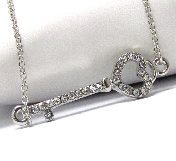 Crystal deco heart key pendant necklace