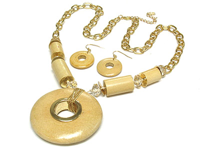 Large wood donut pendant and acryl bead necklace and earring set