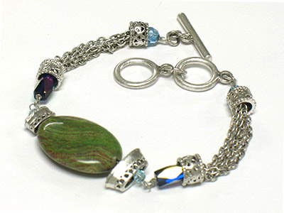 Semi precious stone and green agate deco toggle bracelet