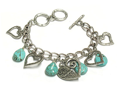 Casting metal heart and turquoise stone charms toggle bracelet