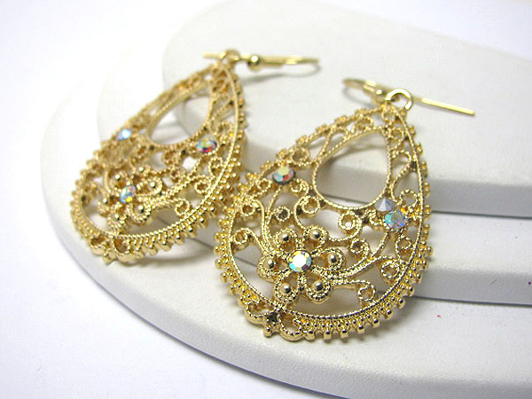 Crystal deco and filigree earring