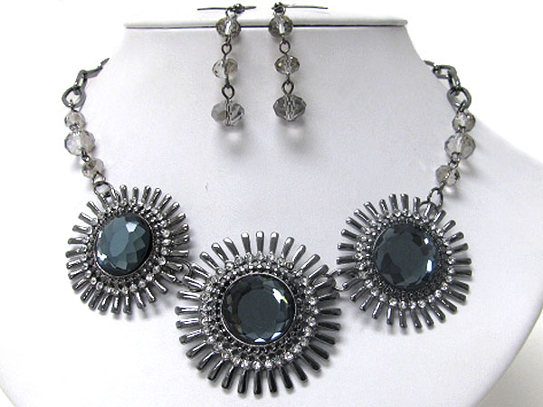 Large glass center 3 piece metal art link necklace earring set