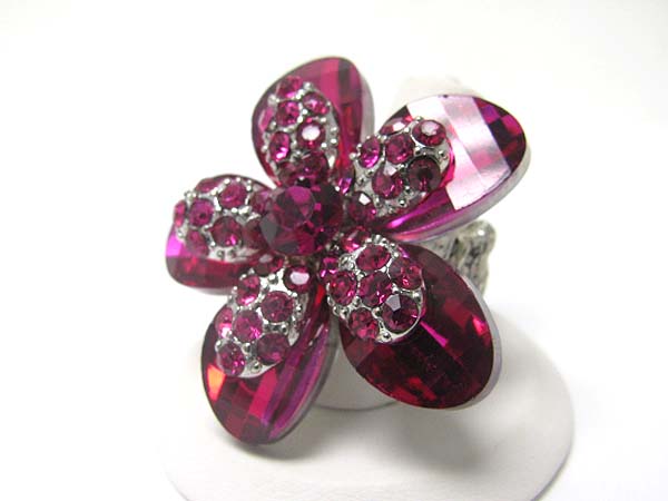 Crystal and facet glass flower stretch ring