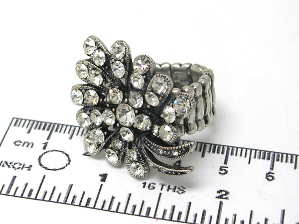 Crystal bouquet metal stretch ring