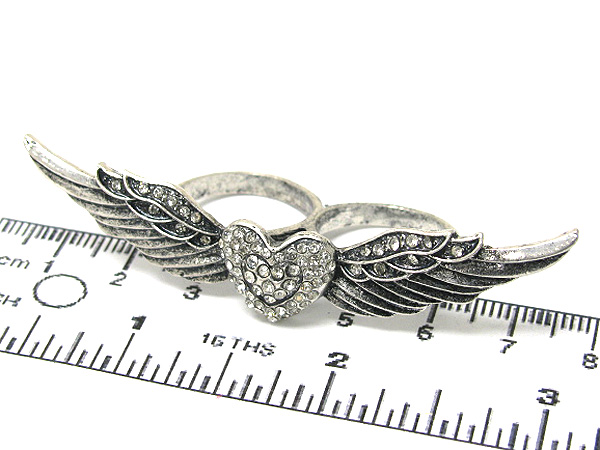 Crystal stud dual wing heart finger ring