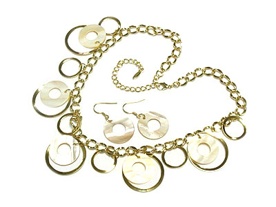 Sea shell disk dangle metal chain necklace and earring set