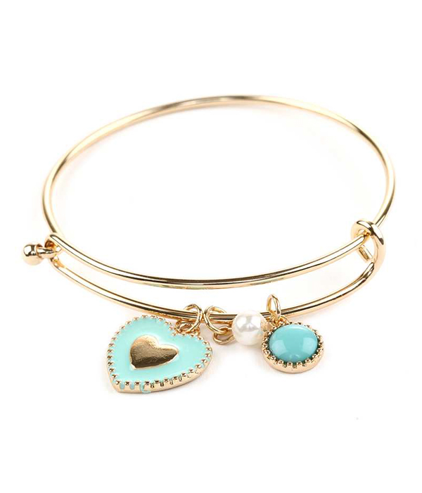 Heart wire bangle bracelet