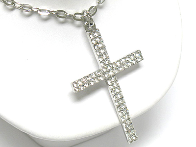 Crystal large cross peandant necklace